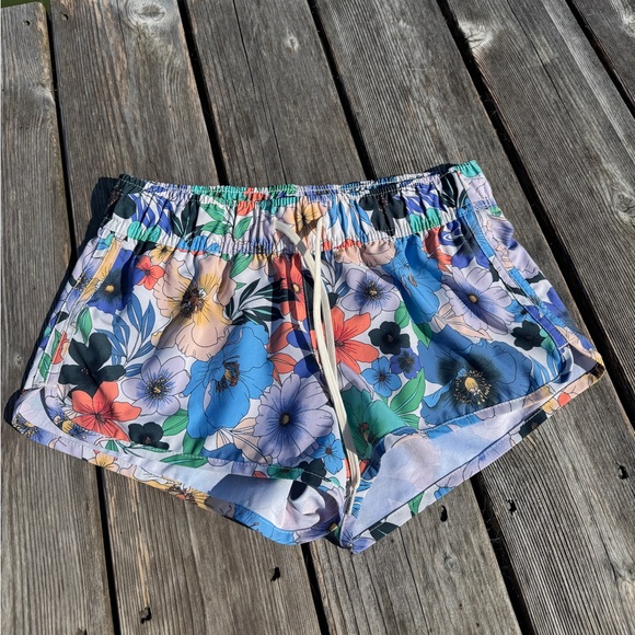 O'Neill Other - O’Neill board shorts
